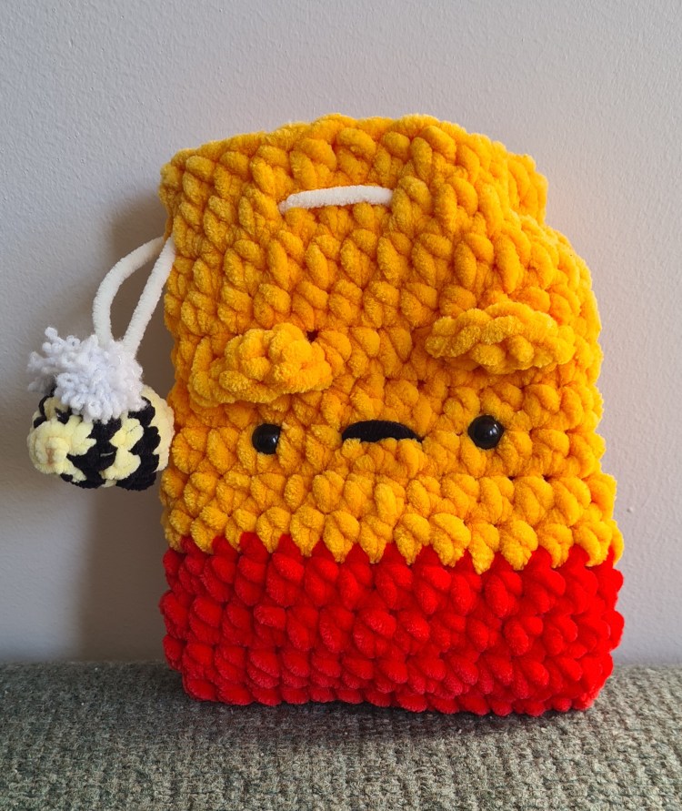 Winny the Poo bag with bee